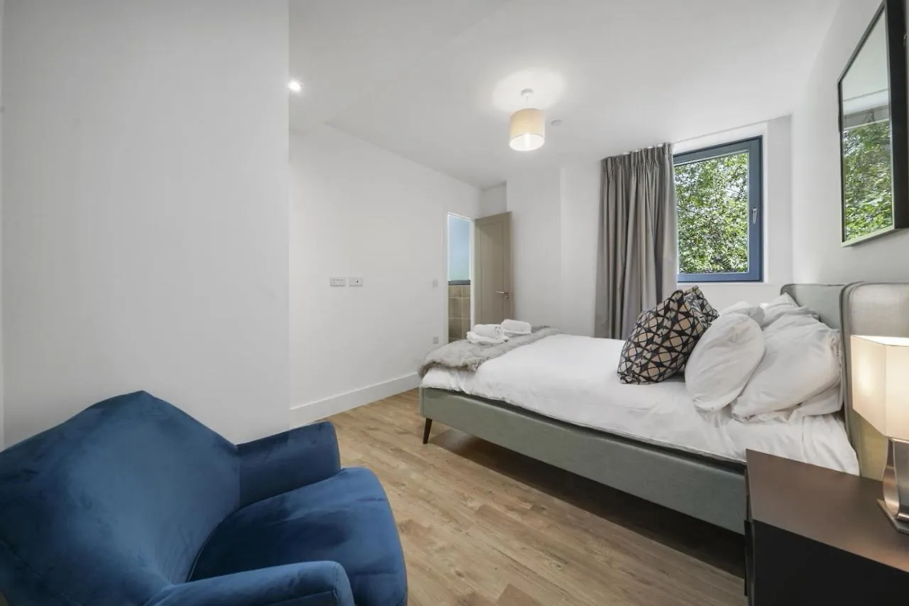 Executive Apartments In Bermondsey Free Wifi & Aircon By City Stay Aparts London