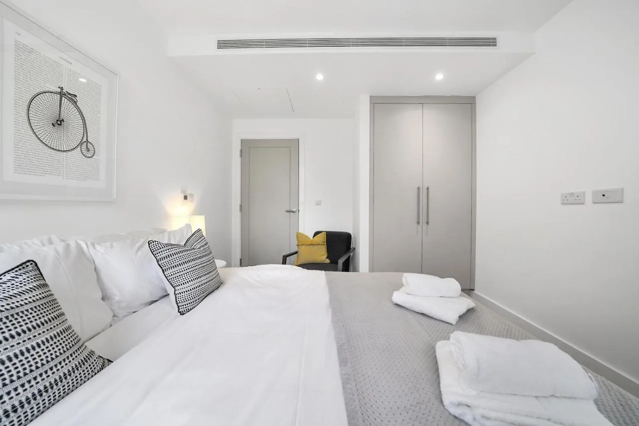 Executive Apartments In Bermondsey Free Wifi & Aircon By City Stay Aparts London