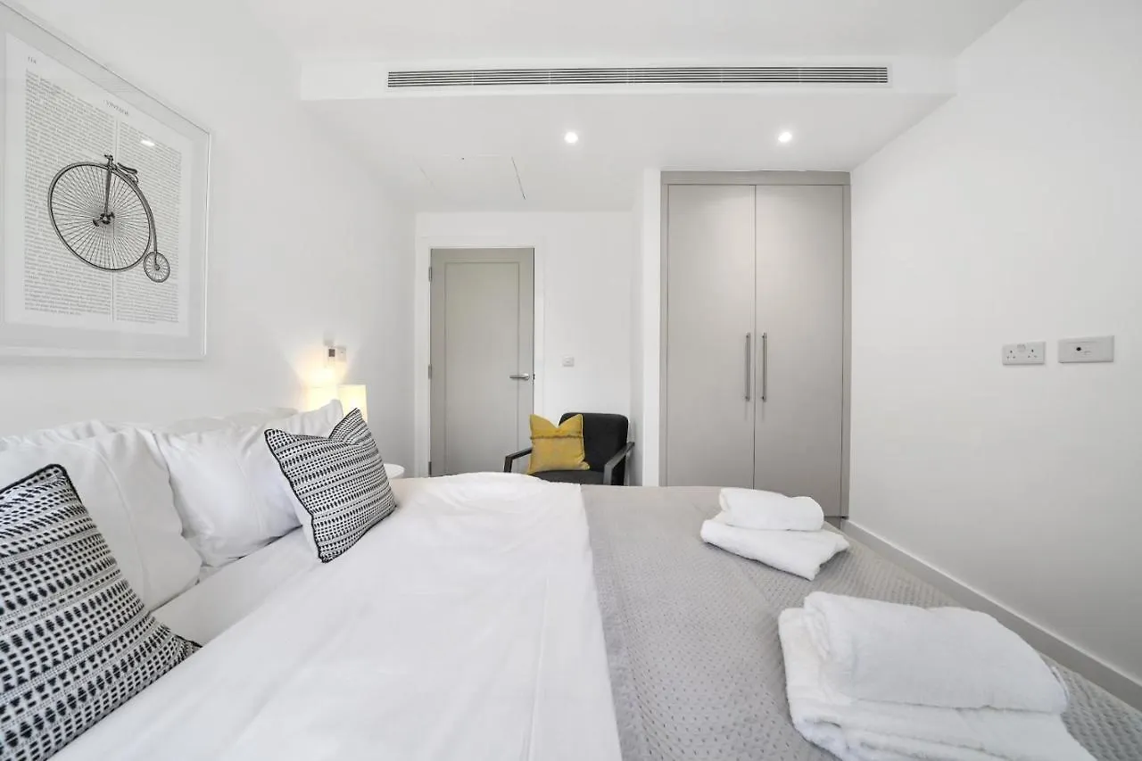 Executive Apartments In Bermondsey Free Wifi & Aircon By City Stay Aparts London